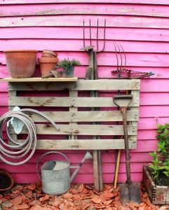 Garden pallet organiser