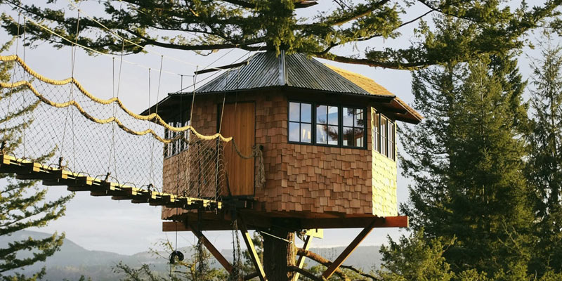 The Cinder Cone luxury treehouse