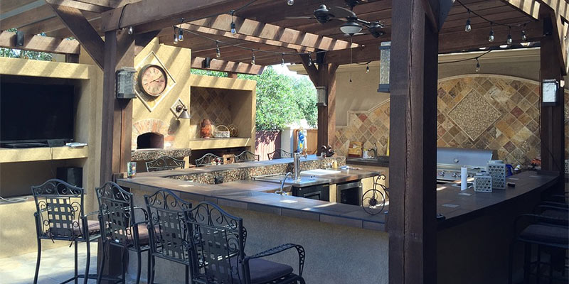 outdoor kitchen