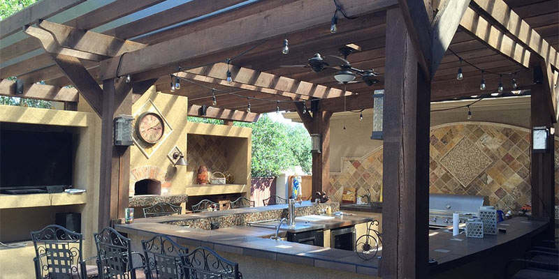 outdoor kitchen